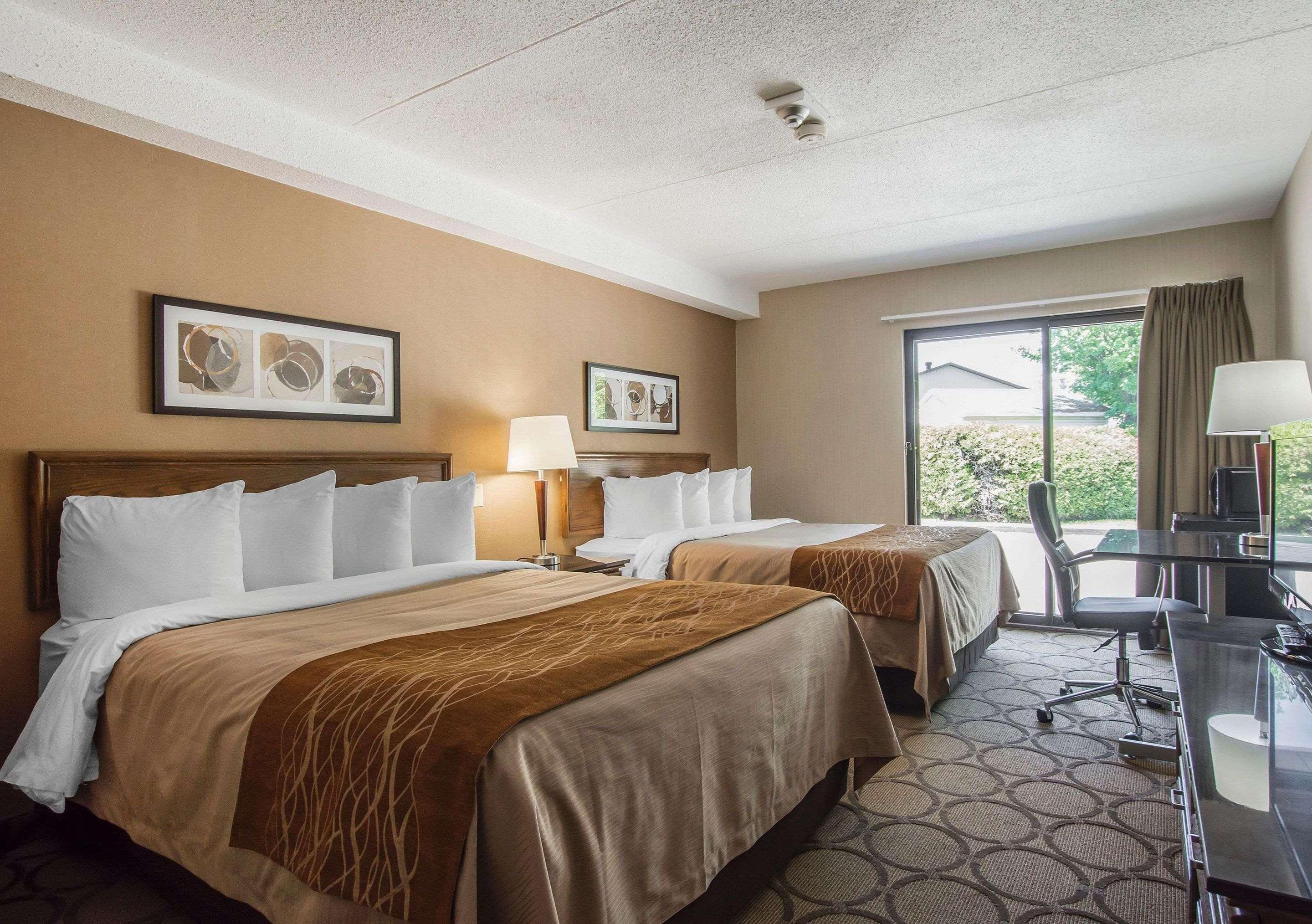 Comfort Inn Sherbrooke Exterior foto