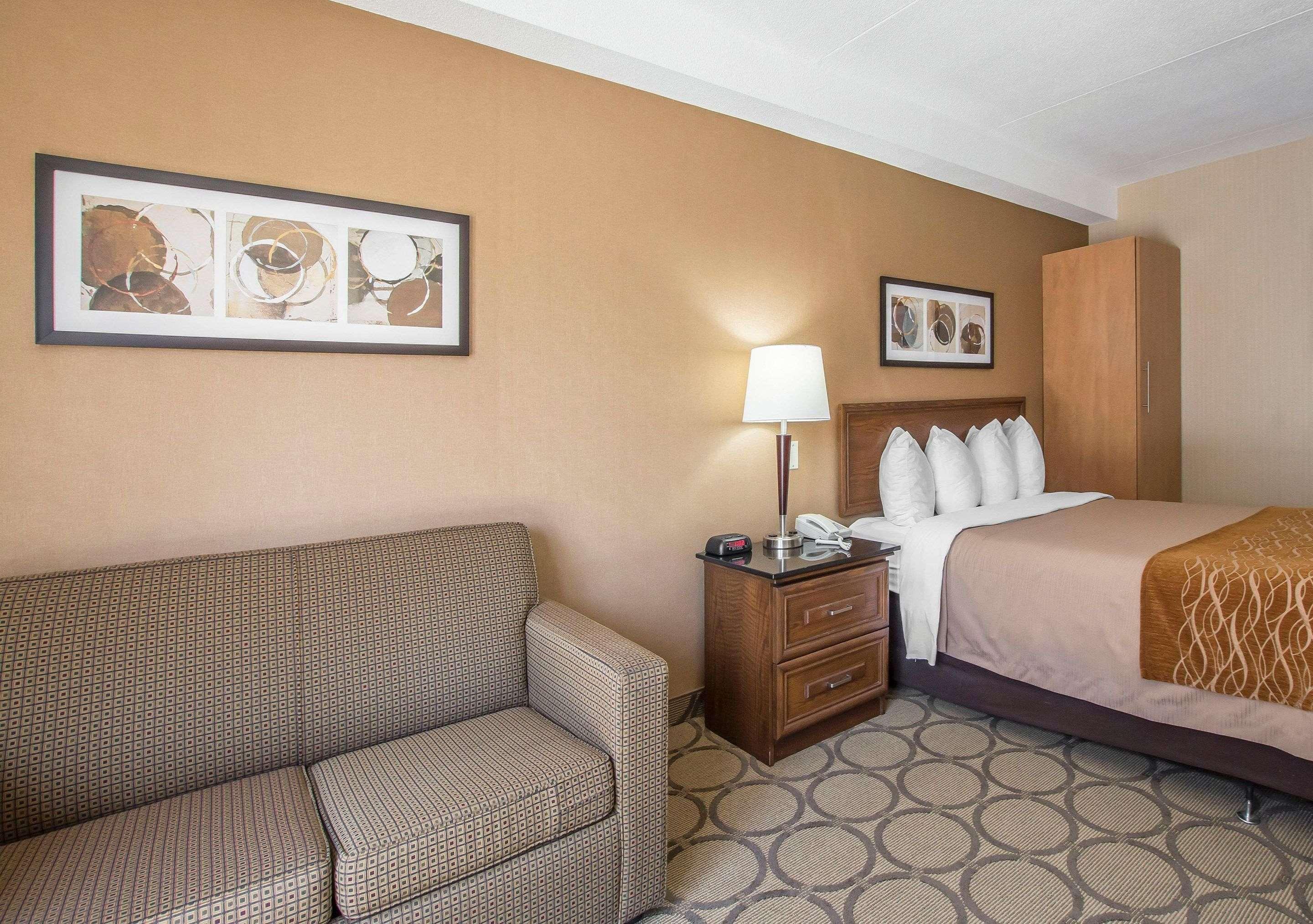 Comfort Inn Sherbrooke Exterior foto