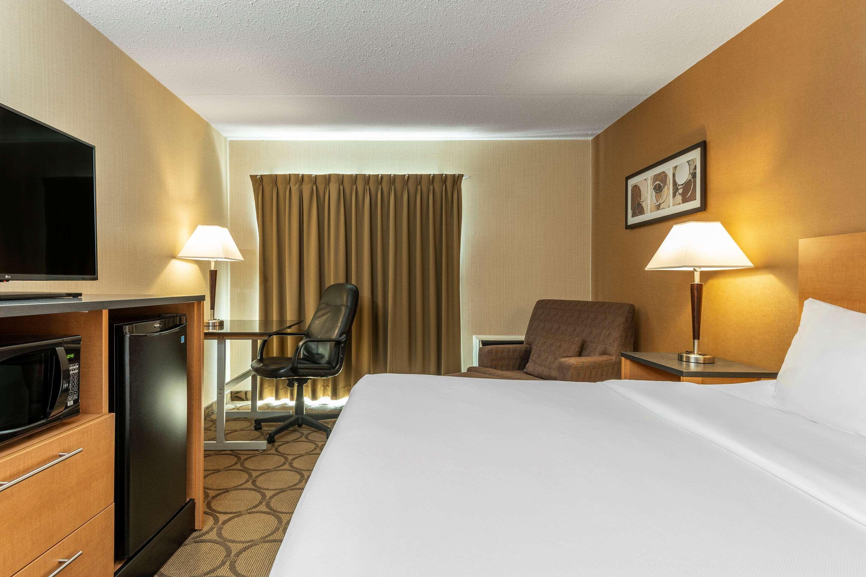 Comfort Inn Sherbrooke Exterior foto