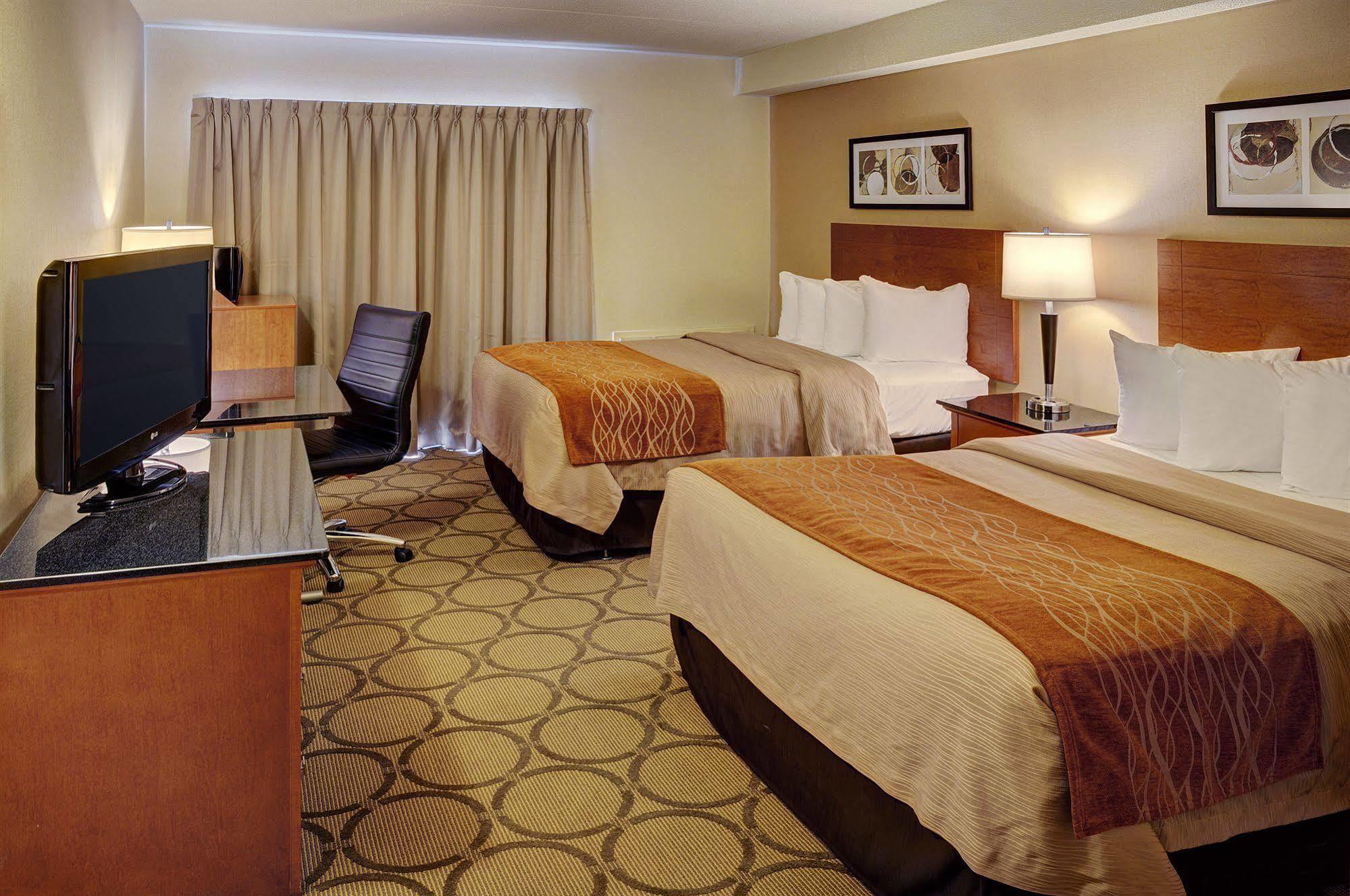Comfort Inn Sherbrooke Exterior foto